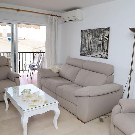 Apartamento En Nerja. Primera Linea De Playa Exterior photo